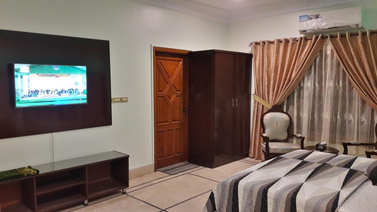 Hotel Seven 7 Karaçi Dış mekan fotoğraf