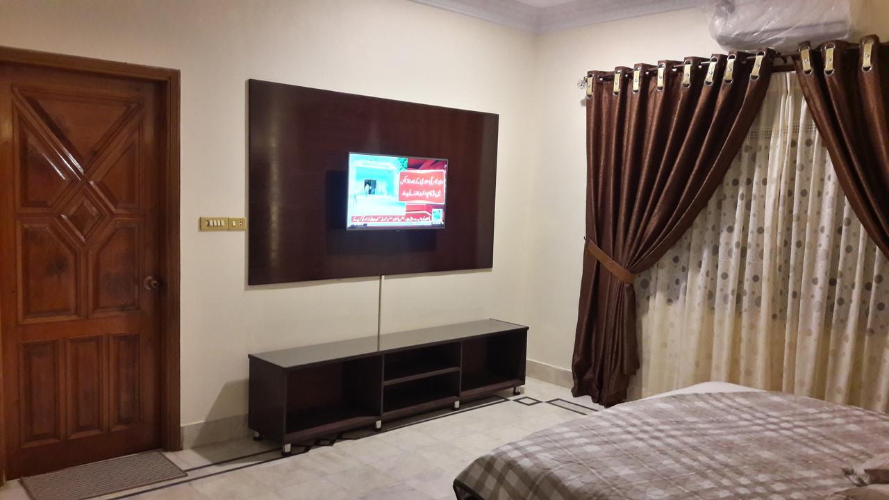 Hotel Seven 7 Karaçi Dış mekan fotoğraf