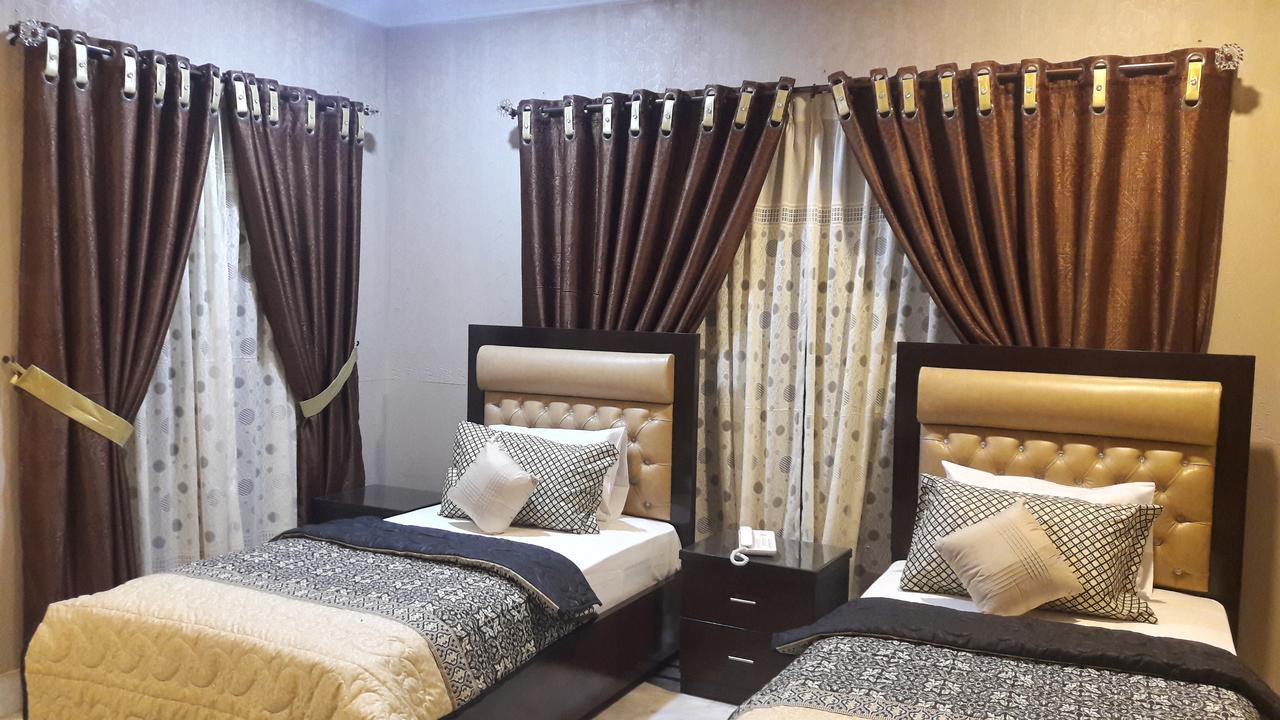 Hotel Seven 7 Karaçi Dış mekan fotoğraf