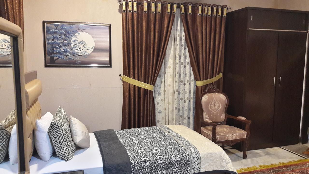 Hotel Seven 7 Karaçi Dış mekan fotoğraf