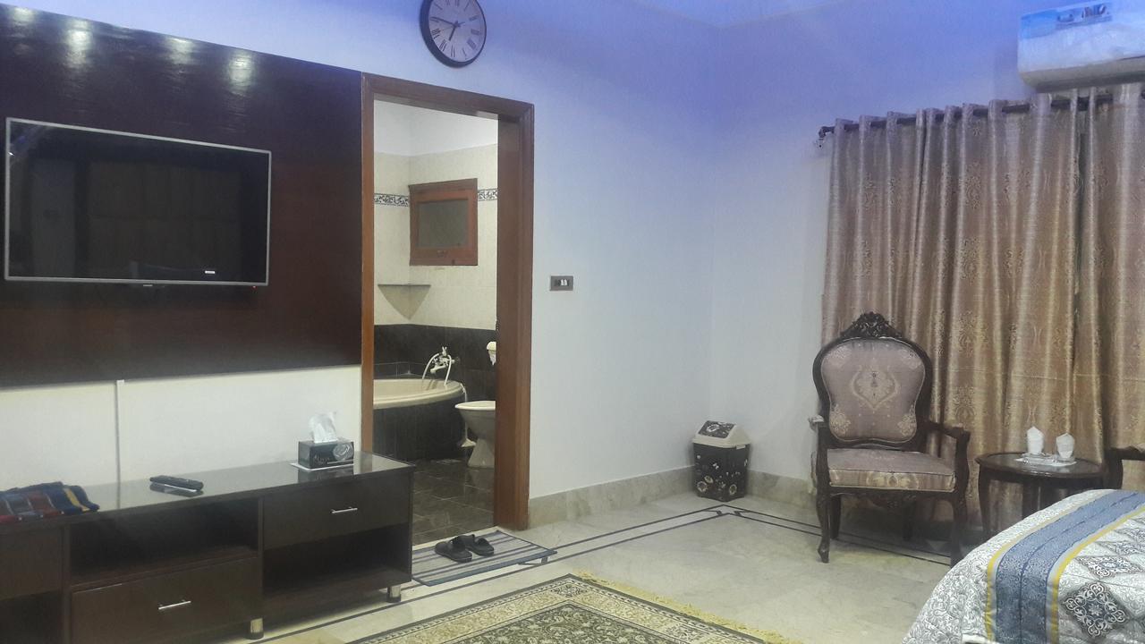 Hotel Seven 7 Karaçi Dış mekan fotoğraf